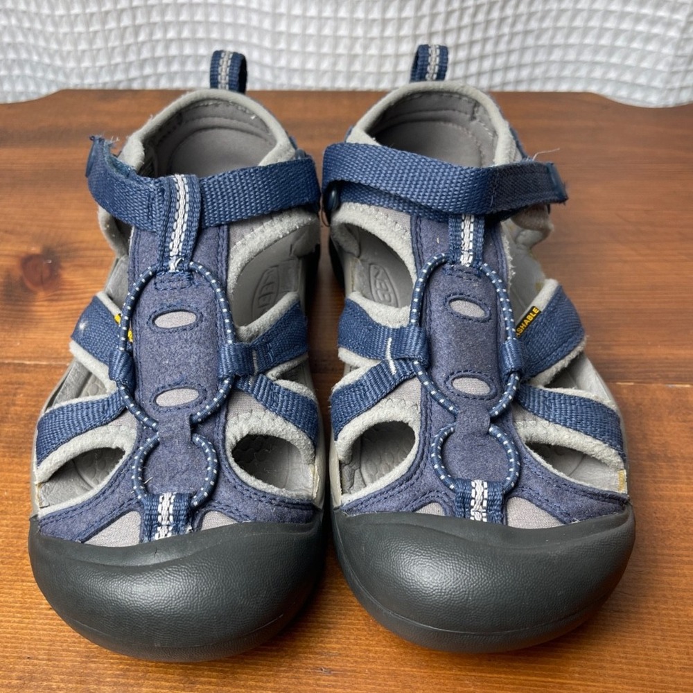 KEEN Kids Venice H2 Water Sandals size 4